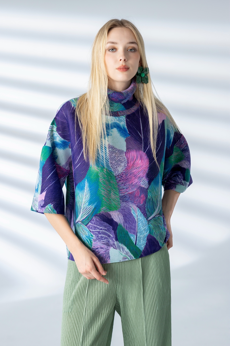 夏日盛宴高領寬袖上衣