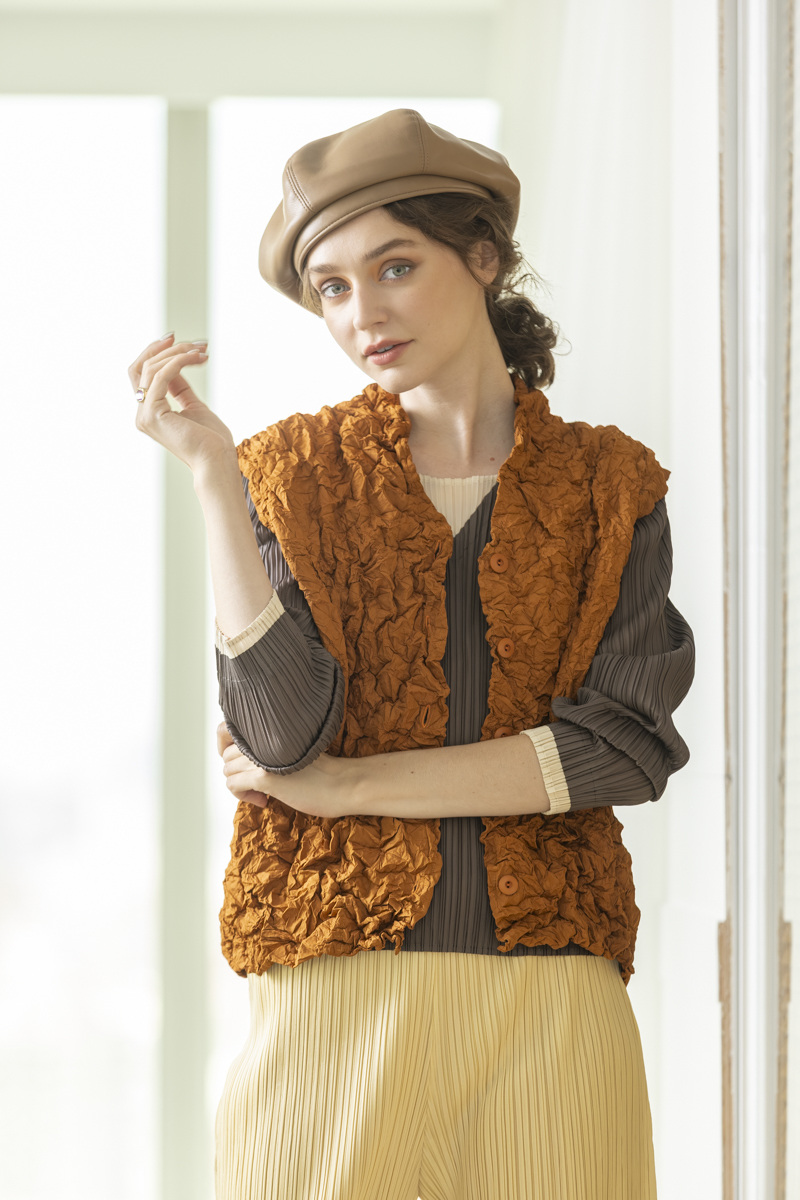 秋樹凜凜短版背心