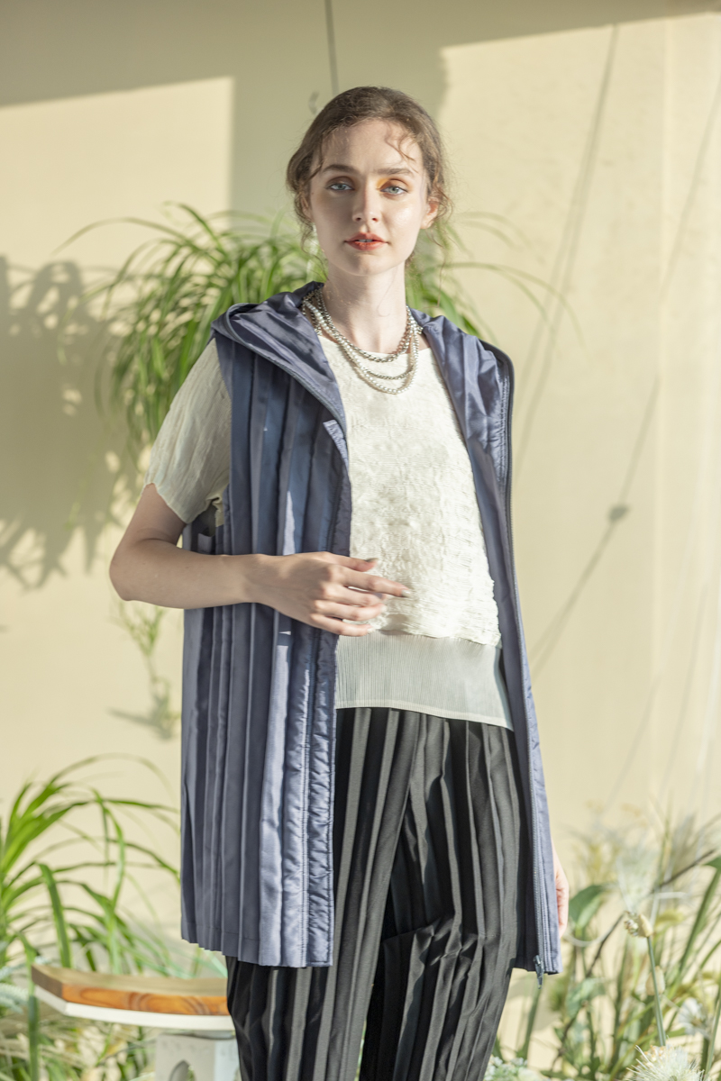 直排連帽長版背心